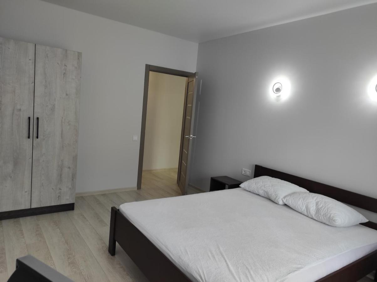 2 Комнатная С Новым Ремонтом, Кондиционером, В Самом Центре Rivne Zewnętrze zdjęcie