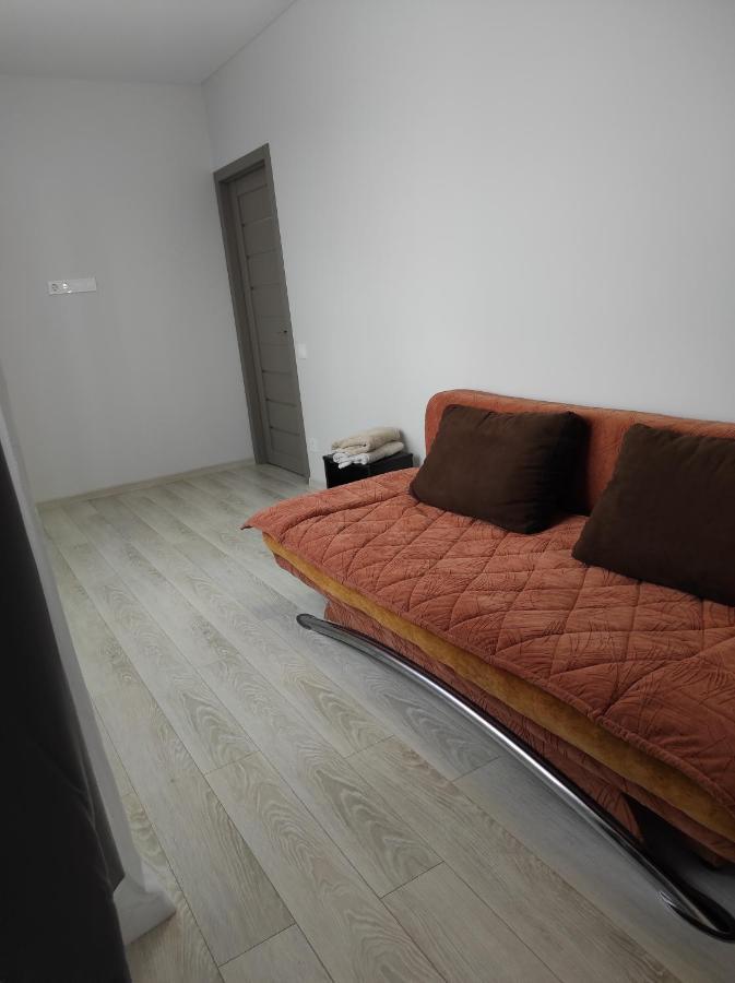 2 Комнатная С Новым Ремонтом, Кондиционером, В Самом Центре Rivne Zewnętrze zdjęcie